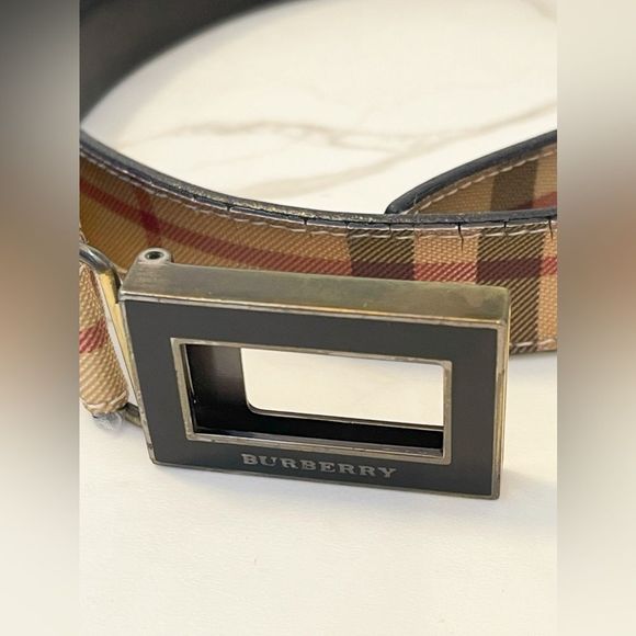 BURBERRY VintageĀ Check Leather Belt - Picture 3 of 8